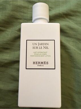 Hermès Un Jardin Sur Le Nil Moisturizing Body Lotion (New, No box)